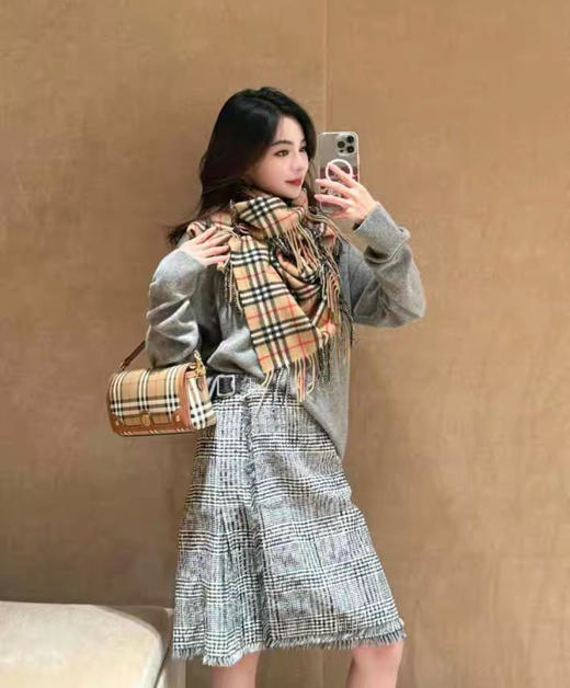 金婧同款 男女同款羊绒流苏围巾 商品图10