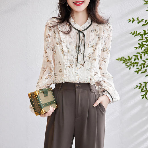 KQL E310N6741碎花衬衫法式蝴蝶结上衣洋气 商品图2