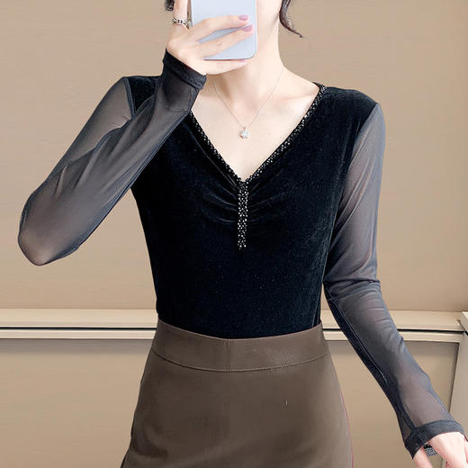 KQL 359H8316时尚修身网纱拼接皱褶钉珠长袖t恤 商品图1