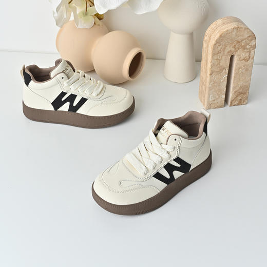 经典鲨2025冬季专柜新款百搭圆头时尚拼色高帮休闲鞋板鞋女KW326-558101 商品图2