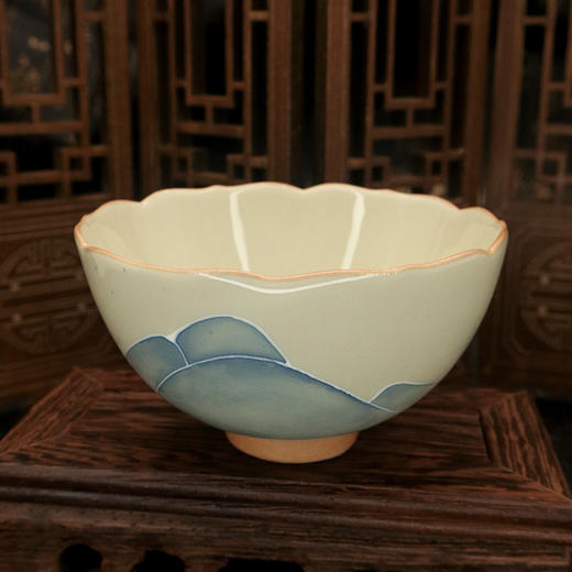 釉下彩手绘 山盟海誓 花边花口杯 商品图4