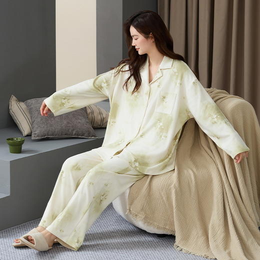 雀说德绒睡衣款女士新款高级感薄绒保暖长袖家居服套装AL275001 商品图3