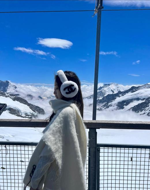 香奈儿 滑雪系列 2025新款羊毛耳罩（COCO） 商品图8