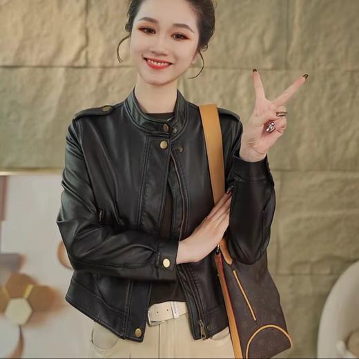 8F-AWY25130时尚洋气皮衣外套女秋冬新款韩版宽松显瘦短款夹克小个子休闲上衣 商品图1