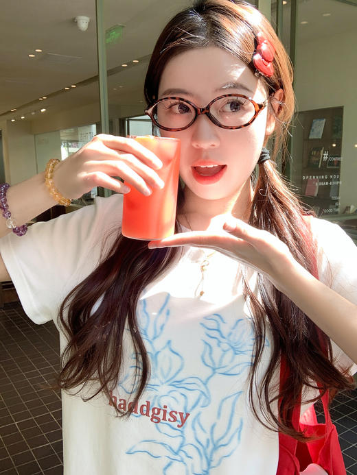 【110元任选2件】最后一波现货！韩系休闲印花白色正肩T恤 商品图6