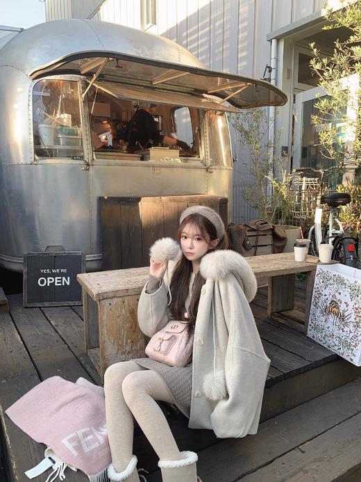 金蘑菇菇 mignon又见海瑟薇/娇俏弧度 定染10羊绒 小个子大衣 商品图9