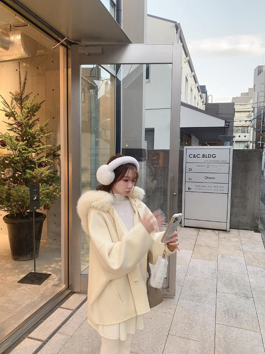 金蘑菇菇 mignon又见海瑟薇/娇俏弧度 定染10羊绒 小个子大衣 商品图6