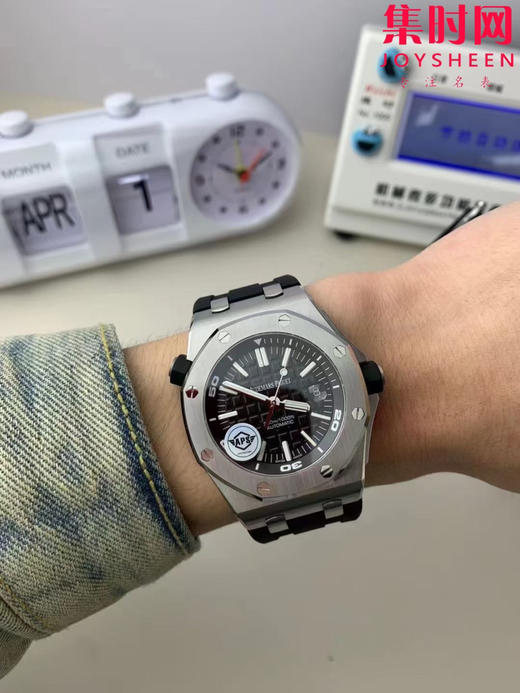 爱彼APS皇家橡树15710系列 APS15710透底 男士腕表 表径42mm 商品图5