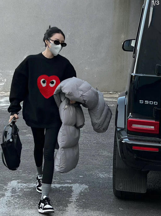 爱心cdg刺绣卫衣 商品图3