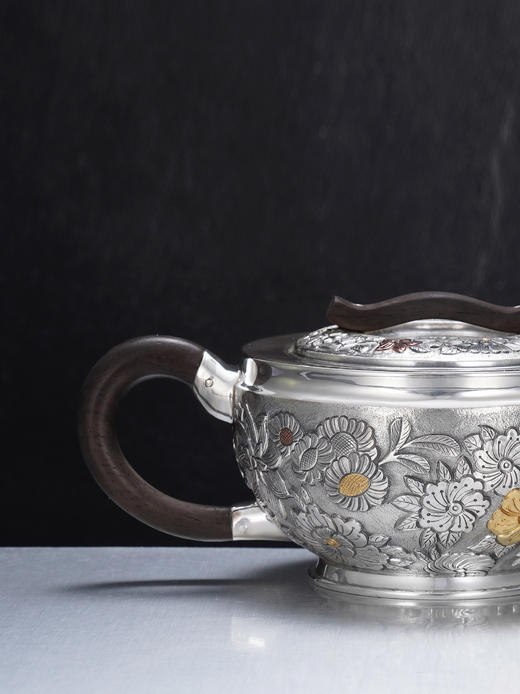 子佩集【花开福瑞】S999银摆件【ZJ039】茶具花朵嵌金平盖小茶壶2509 商品图1