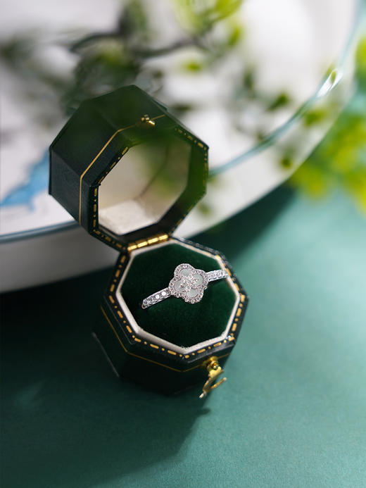 子佩集【四叶清辉】S925银戒指【FYJ-0618101】时尚白贝母四叶草锆石2509 商品图0