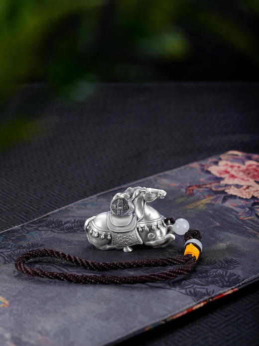 子佩集【马上发财】S999银手把件【HS009】卧马招财进宝2509 商品图0