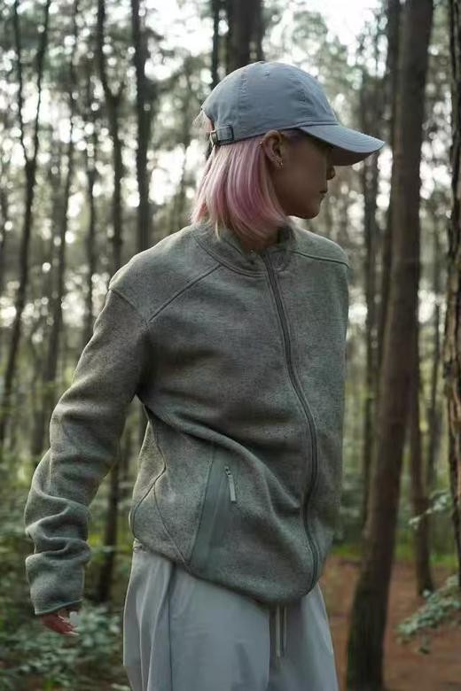 全网断货❗️ 鸟家同款【Covert户外抓绒立领外套】 3D立体裁剪，合理的人体学结构，上身版型好！   ✅Alpenex II混色抓绒面料  ✅不限年龄，不挑身材，情侣搭配都可以穿！！ 商品图9