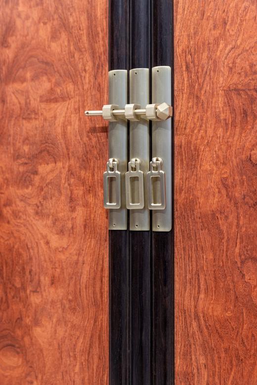 红桥红  家具严选  缅甸花梨（大果紫檀）【嵌紫光檀 125 明式素面 小圆角柜】 商品图3