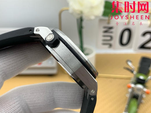 爱彼APS皇家橡树15703系列 APS15703密底 男士腕表 表径42mm 商品图3