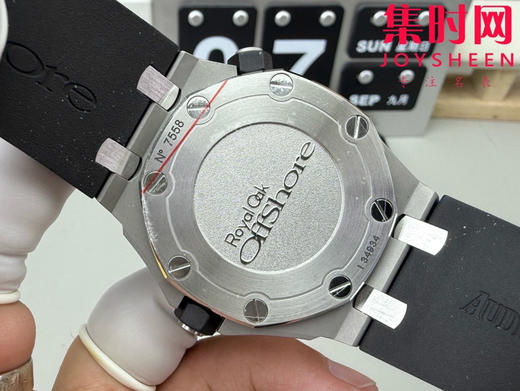 爱彼APS皇家橡树15703系列 APS15703密底 男士腕表 表径42mm 商品图4