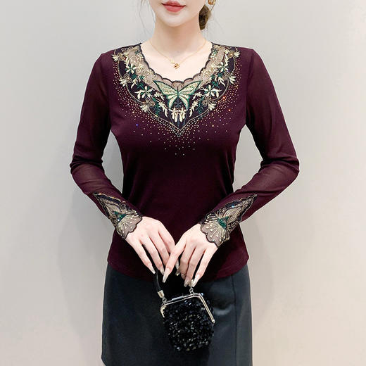 KQL 462H7275优雅花边拼接烫钻洋气网纱收腰气质t恤 商品图1