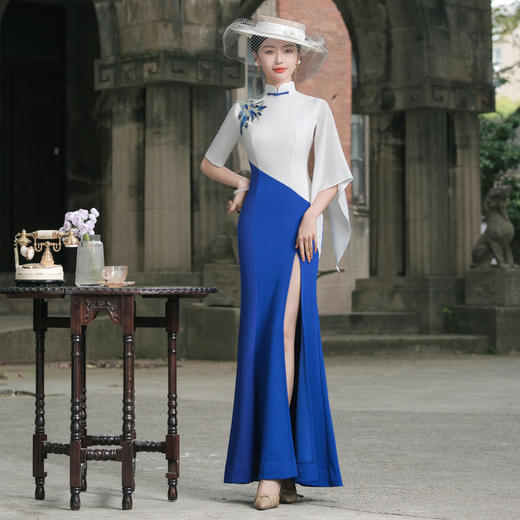 新款撞色拼接复古高端时尚改良走秀礼服演出服加长款年轻款旗袍 商品图1