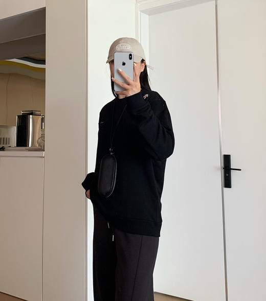 韩国🇰🇷迪桑特DST基础款小标圆领卫衣 商品图3