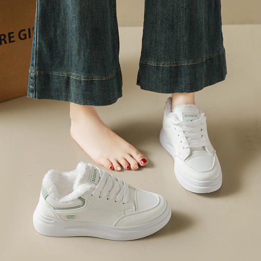 下单拍大一码【MZT 加绒小白鞋】一穿显高 加绒内里 耐磨大底 舒适久走不累脚  百搭休闲C25-2 LYZ 商品图6