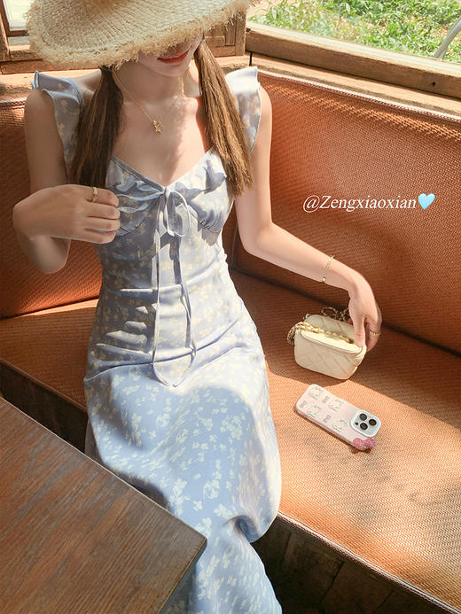 <曾小咸推荐>4.7现货秒杀 ！微信超特价！V领碎花收腰连衣裙 日常189.99 立减100 秒杀89.99！！ 商品图10