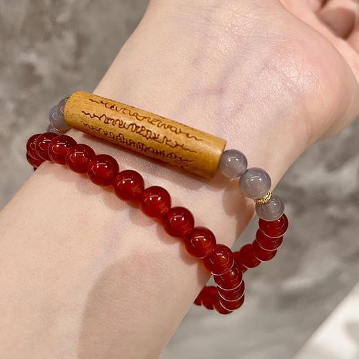 红玛瑙·绿檀双圈半镯手串 | 腕间的东方美意，串起宁静的四季 商品图6