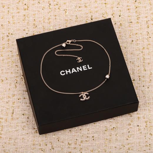 香奈儿 24B早秋最新款绝美系列 黑花边白c珍珠项链（XK） 商品图4