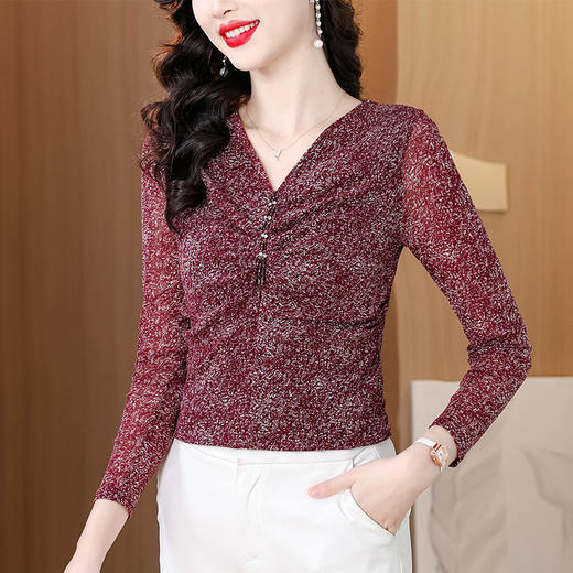 KQL C302N1786印花网纱钉钻打底衫修身显瘦T恤小衫 商品图2