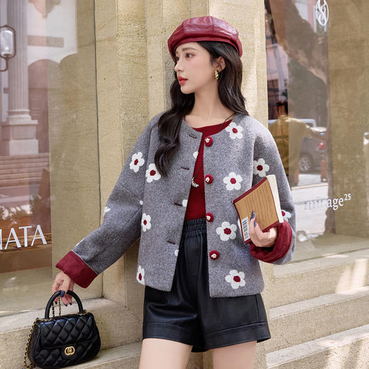 HR YJLY8666撞色拼接大花毛呢外套 商品图2