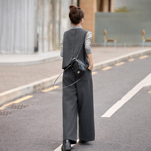 HR YDYX9381复古港风马甲半身裙套装轻奢气质减龄显瘦三件套 商品图3