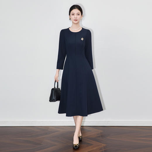 「高货wl」全新升级【铂金会员367/天猫499/差价132】(01027)洛诗琳重工刺绣分割线中长连衣裙2025秋季优雅大摆A字裙 商品图0