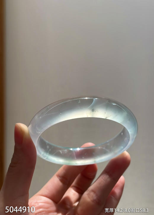 玻璃种宽版福镯【5044910】圈口58.3。具体价格微信咨询 商品图1