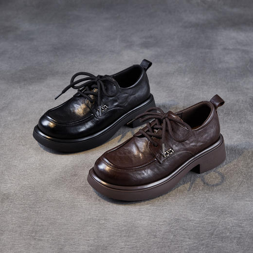 ZM258569头层牛皮圆头系带乐福鞋女2025秋季新款轻奢手抓纹深口单鞋小皮鞋 商品图3