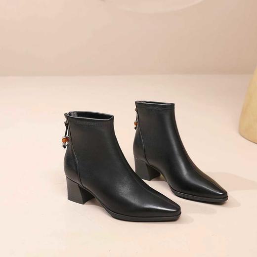 58M386粗跟羊皮短靴 商品图4