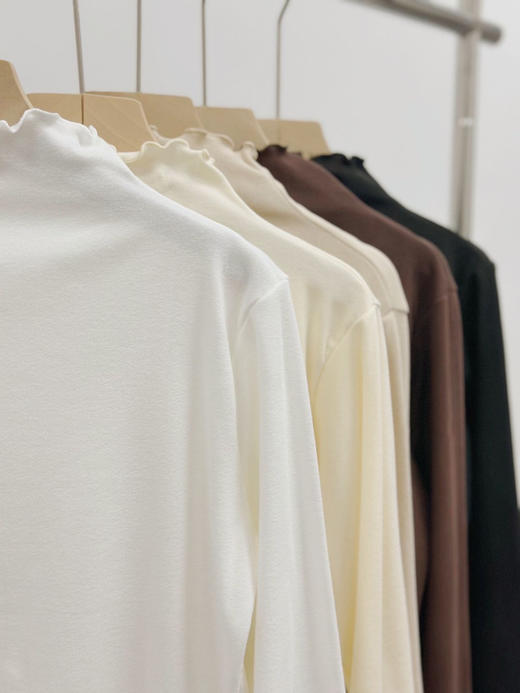 59.9抢3件！超值速抢【温柔慕斯德绒木耳边打底衫】手感真的巨巨巨软糯秋冬穿着率No.1 上手质感没的说 无束缚感舒适柔软不紧绷 秋冬打底衫女木耳边半高领新款德绒上衣内搭修身上衣长袖纯色优雅 商品图10