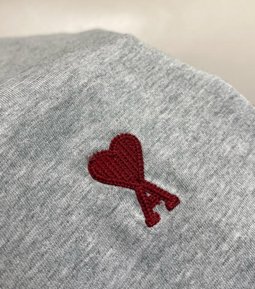 AM*男女款刺绣爱心长袖打底衫 商品图8