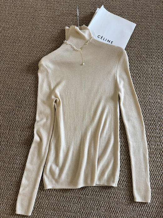 细羊毛米杏色高领 商品图1