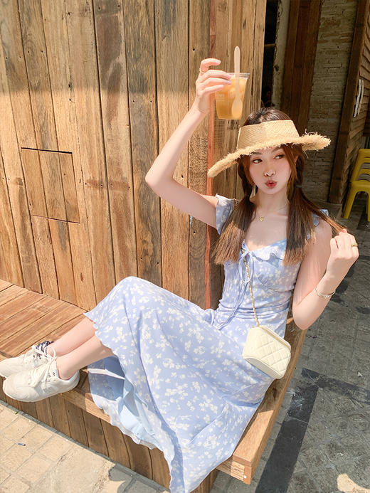 <曾小咸推荐>4.7现货秒杀 ！微信超特价！V领碎花收腰连衣裙 日常189.99 立减100 秒杀89.99！！ 商品图11