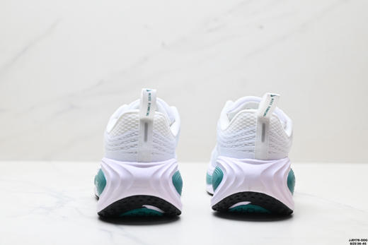 耐克NIKE VOMERO PLUS减震防滑低帮跑步鞋HV8150-100男女鞋 商品图5