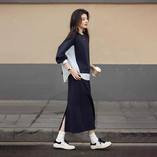 【专柜原价899！秋季上新福利158元得两件套裙！】空气棉拼套装裙｜博主穿搭照进现实！极致柔糯，垂感十足，轻松拿捏时尚慵懒氛围感~基地直邮 商品图3