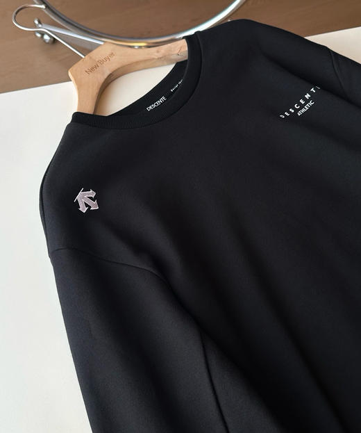 韩国🇰🇷迪桑特DST基础款小标圆领卫衣 商品图0