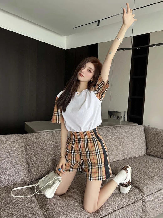 巴宝莉 25早春黑边格纹短裤（ZY*TM） 商品图6