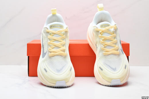 耐克NIKE VOMERO PLUS减震防滑低帮跑步鞋HV8150-100男女鞋 商品图6