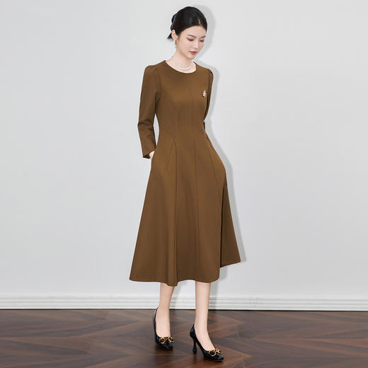 「高货wl」全新升级【铂金会员367/天猫499/差价132】(01027)洛诗琳重工刺绣分割线中长连衣裙2025秋季优雅大摆A字裙 商品图1