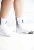 软支撑跑步袜子，公司货渠道。缓震透气舒适中帮字母袜子C100760 商品缩略图13