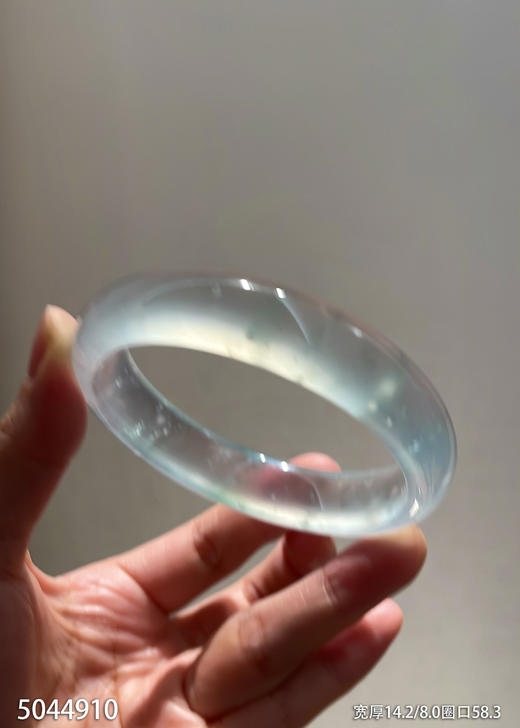 玻璃种宽版福镯【5044910】圈口58.3。具体价格微信咨询 商品图7