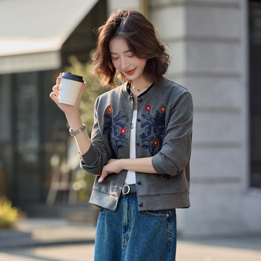 WZNHMEIQIN57092025年秋季新款时尚刺绣短款外套女 商品图3