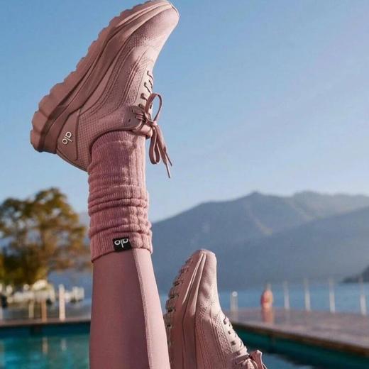 【双旦特惠品：牌特卖场清仓限购】明星同款Alo Runner 通勤跑步鞋 商品图5