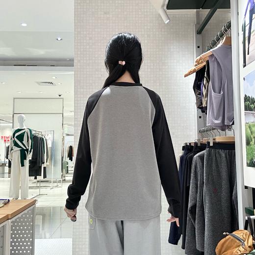 2楼素然轻量磨毛拼色长袖T恤995 商品图3