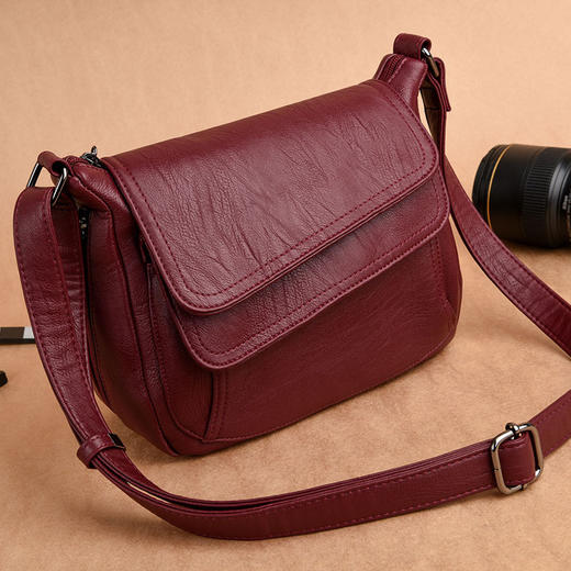 A69855 热卖女包2025韩版新款女士单肩包软皮斜挎包欧美小方包 商品图4